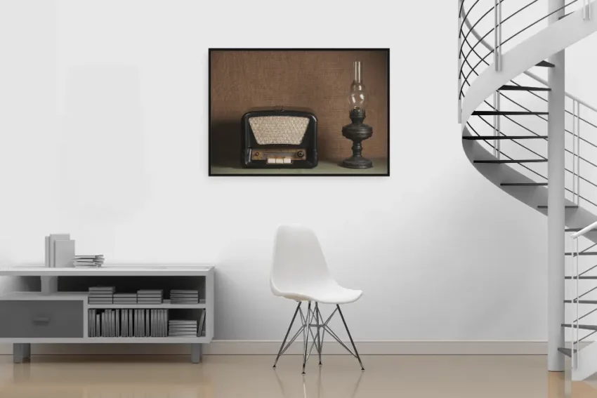 Vintage radio och lampa