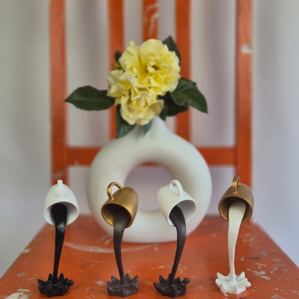 Pourfect Cup – Flytande Skulptur