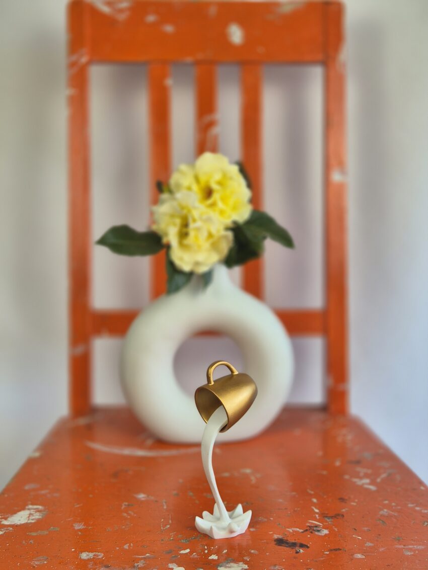 Pourfect Cup – Flytande Skulptur